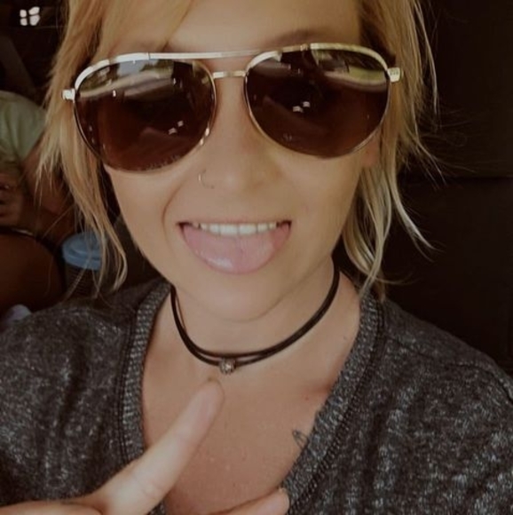 Meet your Posher, Rachel - Picture 1 of 1